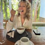Martha Nowill Instagram - Acordando neste ultimo dia de 2023 no Olimpo c/ as deusas @juliaduailibi @natuzanery @mariliatoledo2012 @belcoelho . Faltou @juliana_rosenthal que ainda não havia deixado seus aposentos.