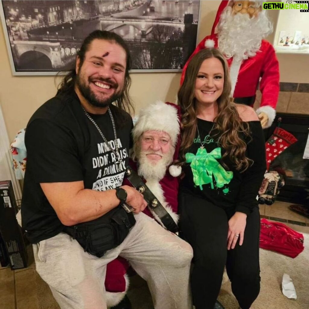 Martin Casaus Instagram - Merry Christmas you filthy animals!! I hope you all got what you want this year wether it be presents or time and experiences with your loves ones. I've been blessed for sure and I never forget that. I have an amazing family and lucky enough to still be able to have my parents celebrate with me and my brother back in the country from his service and with his amazing wife @jatwood55. 2024 is already set up for some amazing professional and personal successes on my bucket list but every success I've had in my life just stresses that I am what I am because of the amazing people around me. If you're around me much, I appreciate and love you. There are many I don't get to see and want to see so bad, Let's play more. I love you. Let's play. Merry Christmas you filthy animals! Never stop playing and creating the life you always wanted! What was your favorite moments of the Christmas season? Salt Lake City, Utah