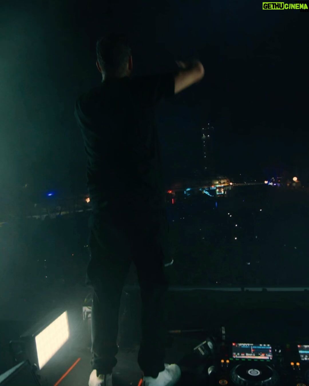 Martin Garrix Instagram - Malaysia & Singapore what a weekend..🤯❤️ thank you!!