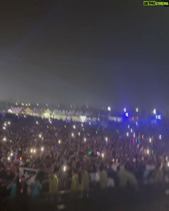 Martin Garrix Instagram - China I’ve missed you.. thank you for both shows last night ❤️❤️