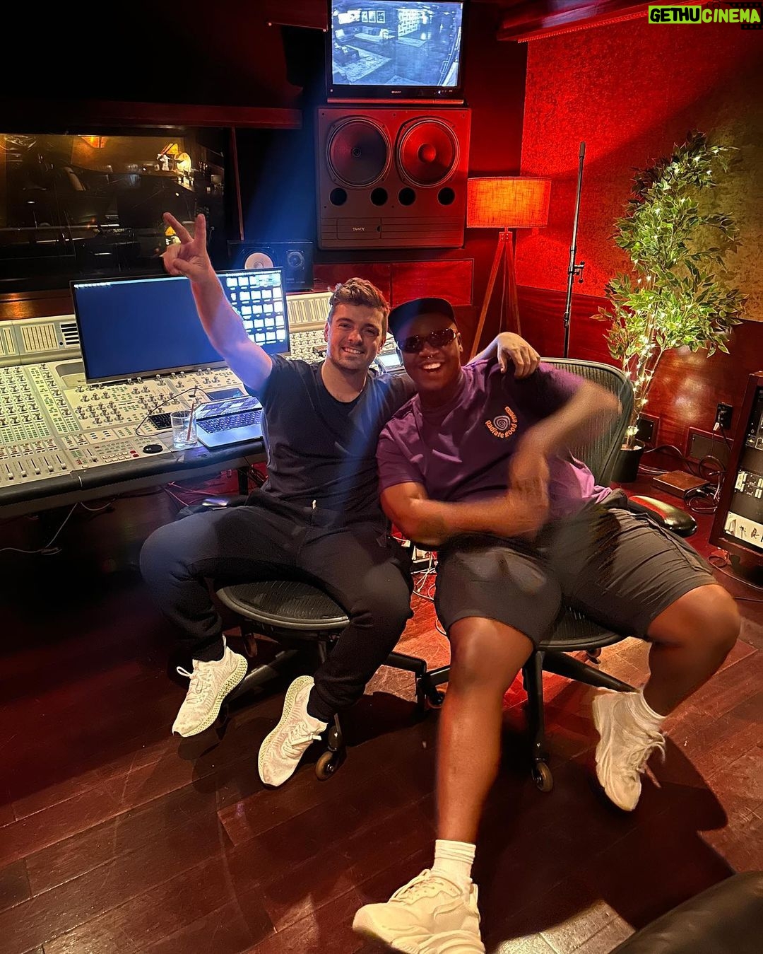 Martin Garrix Instagram - reunited!!! ❤️❤️ @lloyiso_rsa Los Angeles, California