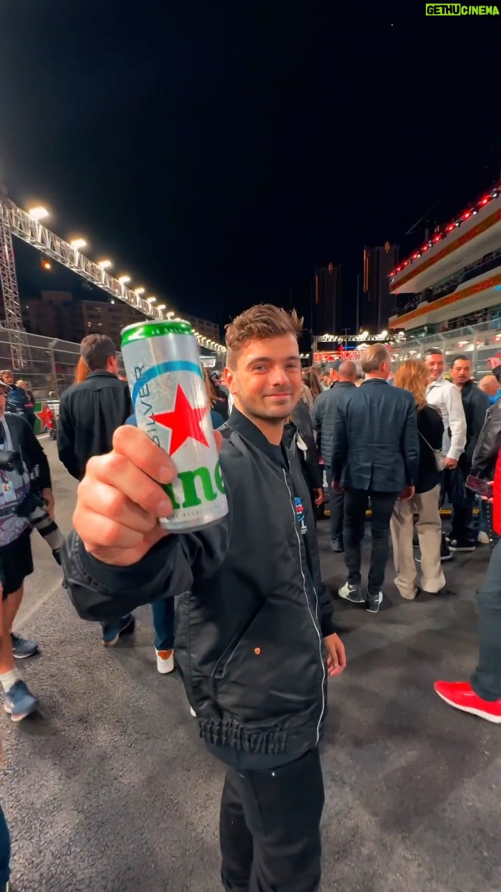 Martin Garrix Instagram - thanks @heineken_us @f1lasvegas!! #HeinekenPartner