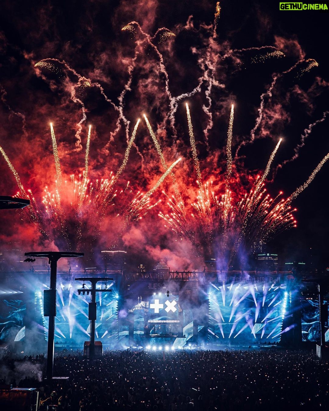 Martin Garrix Instagram - Crazy energy this weekend at @ilesoniq !! 🤯 îLESONIQ