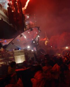 Martin Garrix Instagram - crazy closing out Tomorrowland for the second weekend in a row. uploading the full set soon. thank you for the crazy energy❤️