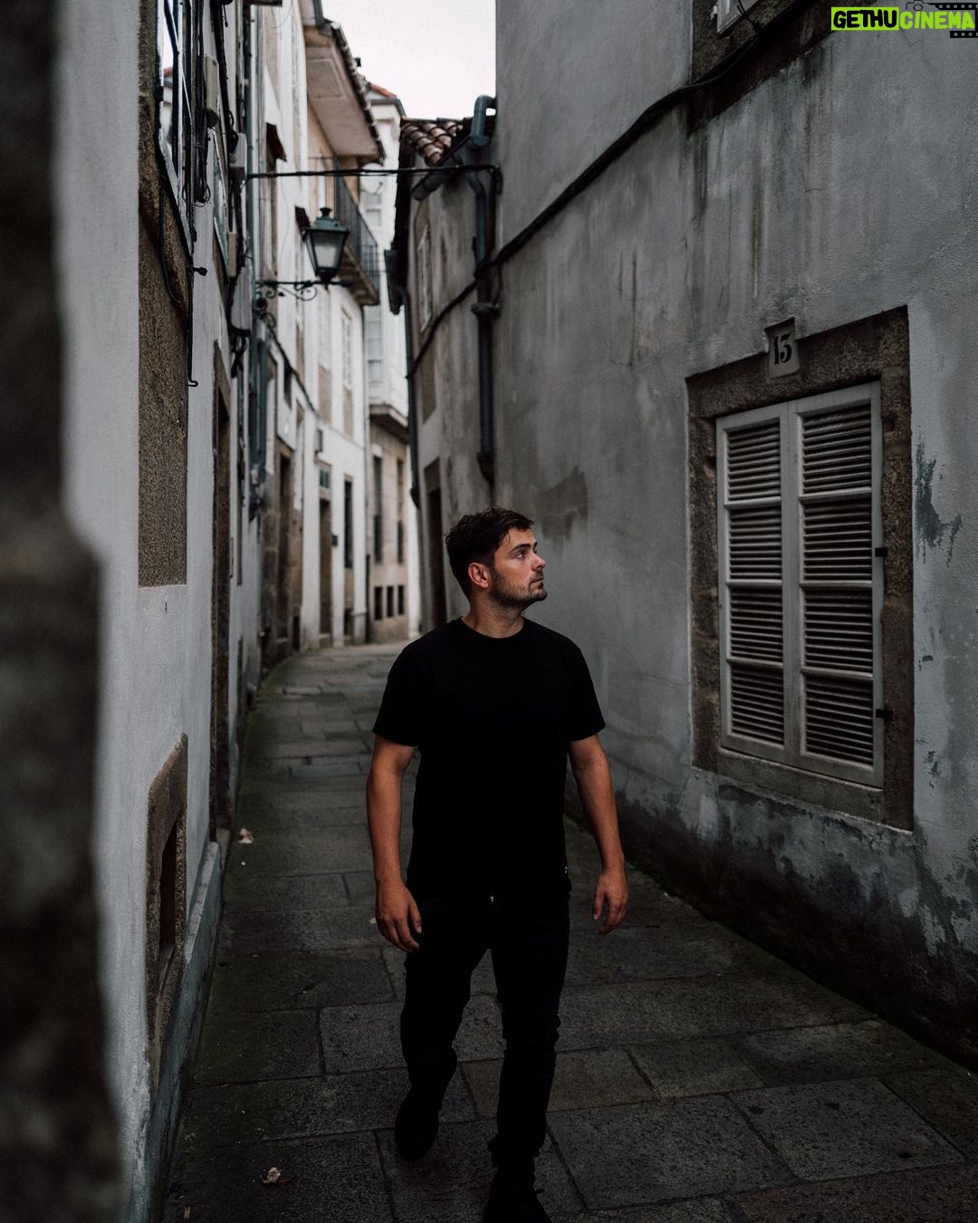 Martin Garrix Instagram - incredible day & night in Santiago de Compostela.. lots of love! thanks for all the dancing ❤️ Santiago de Compostela, Spain