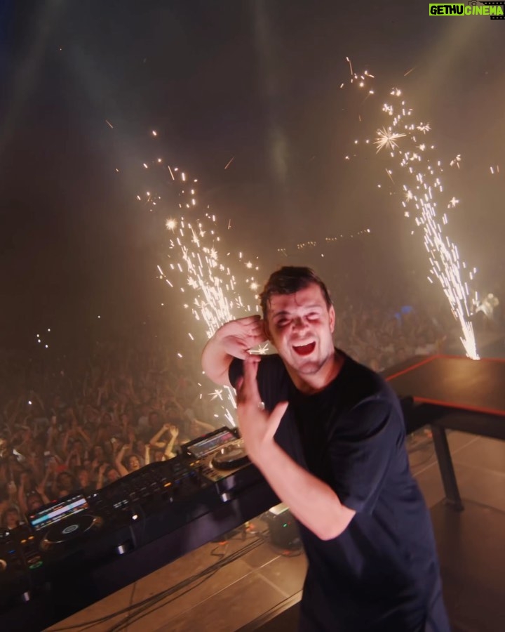 Martin Garrix Instagram - incredible night in Valladolid ❤️❤️❤️ muchas gracias +x Simancas Villa de la Música