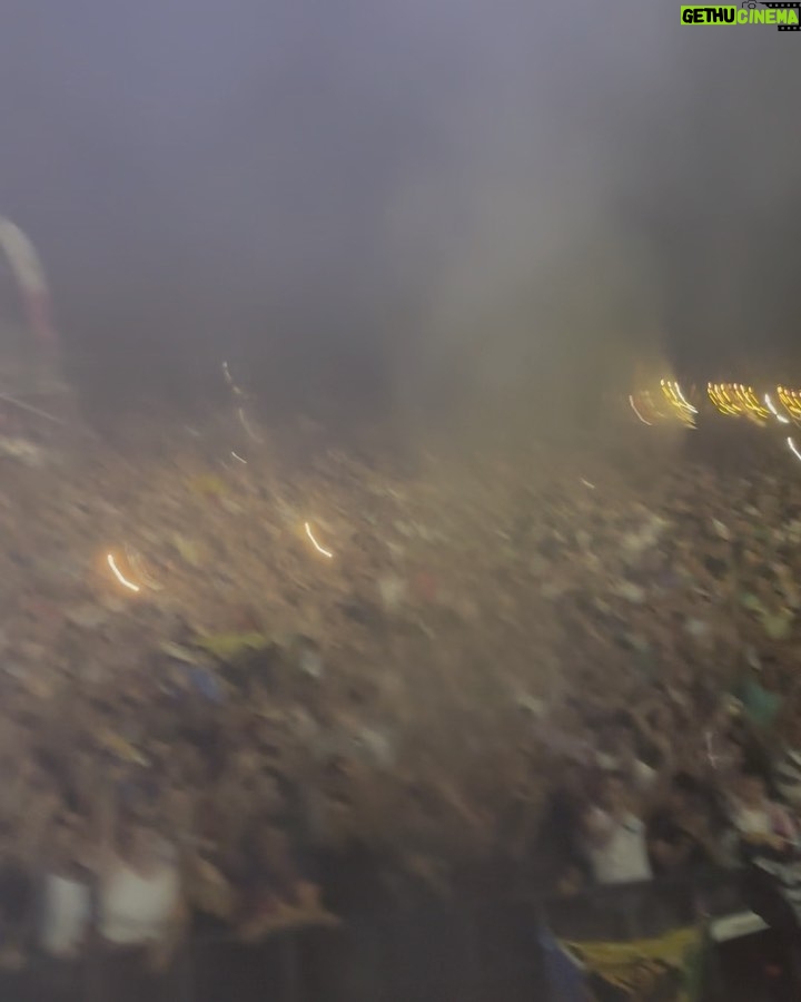 Martin Garrix Instagram - incredible night in Valladolid ❤️❤️❤️ muchas gracias +x Simancas Villa de la Música