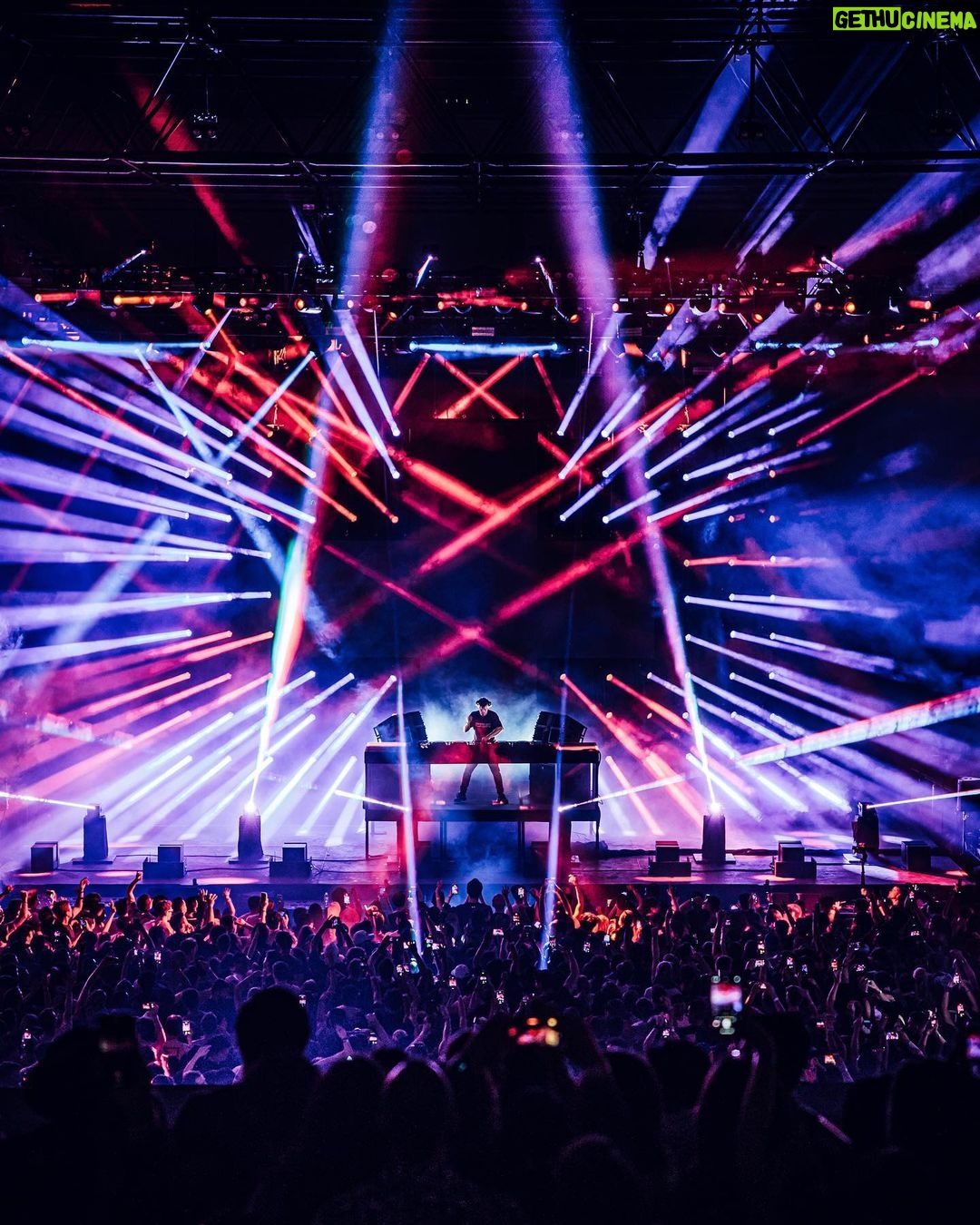 Martin Garrix Instagram - wowowow night 3 at Brooklyn Mirage was NUTS.. crazy crazy energy in the air. can’t believe there’s only 1 show left. thanks and see you soon! ❤️❤️ The Brooklyn Mirage