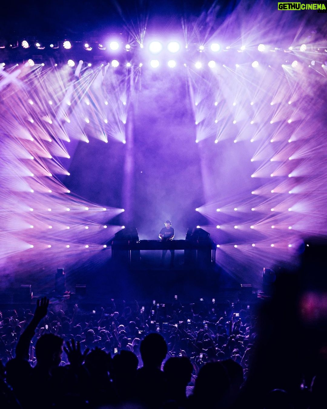 Martin Garrix Instagram - wowowow night 3 at Brooklyn Mirage was NUTS.. crazy crazy energy in the air. can’t believe there’s only 1 show left. thanks and see you soon! ❤️❤️ The Brooklyn Mirage