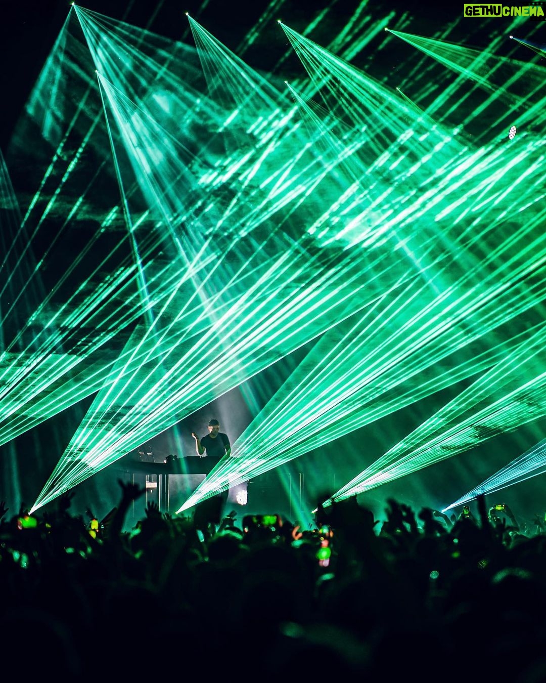 Martin Garrix Instagram - Brooklyn Mirage night 2 HOLY SHIT thanks for the energy ❤️❤️ can’t believe whats happening!! round 3 tonight The Brooklyn Mirage