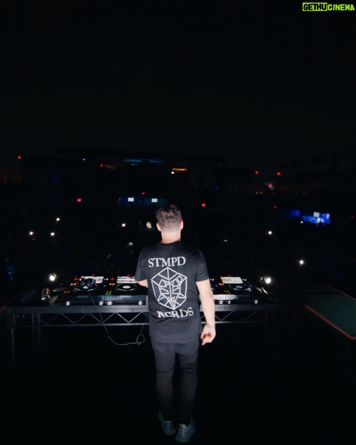 Martin Garrix Instagram - Brooklyn Mirage night 2 HOLY SHIT thanks for the energy ❤️❤️ can’t believe whats happening!! round 3 tonight The Brooklyn Mirage