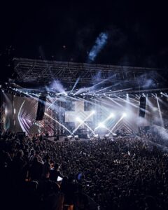 Martin Garrix Instagram - Brooklyn Mirage night 2 HOLY SHIT thanks for the energy ❤️❤️ can’t believe whats happening!! round 3 tonight The Brooklyn Mirage