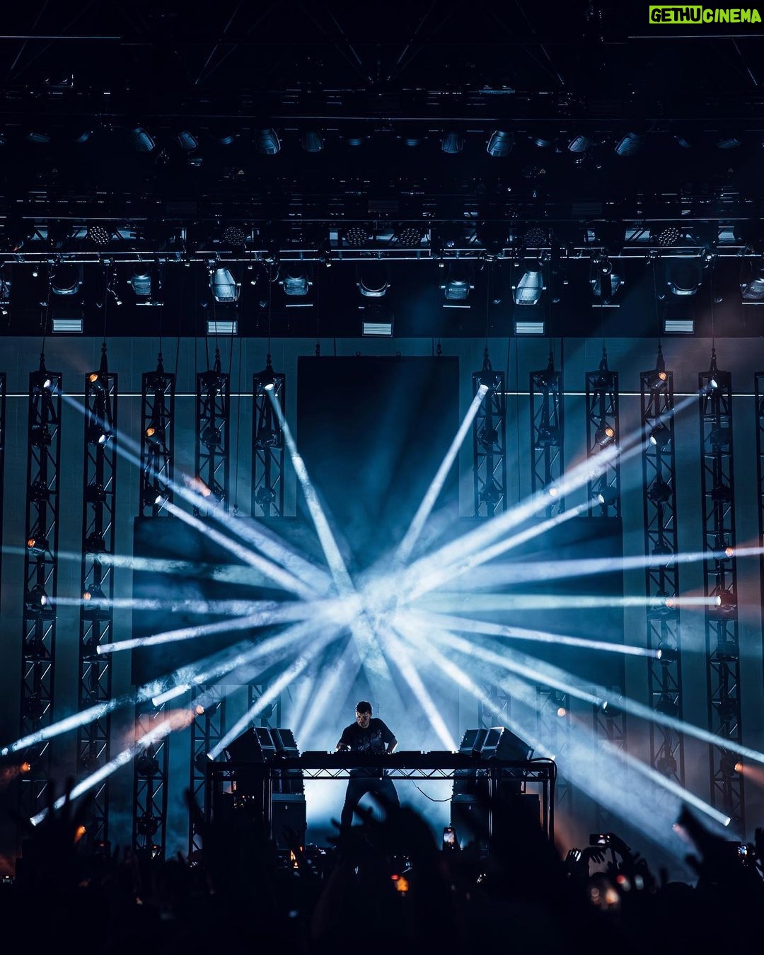 Martin Garrix Instagram - Brooklyn Mirage day 1 was a dream… can’t believe we get to do this 4 nights in a row ❤️❤️ thanks for everything +x The Brooklyn Mirage