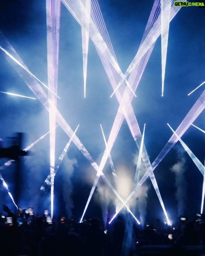 Martin Garrix Instagram - WARSAW felt amazing being back!! Thanks for having me & the crazy energy ❤️❤️ Warsaw, Poland