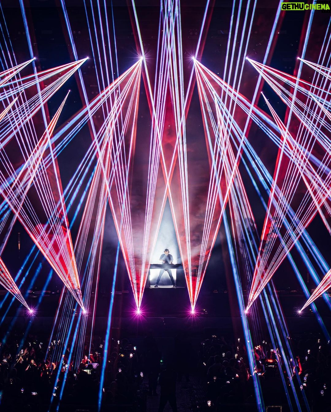 Martin Garrix Instagram - WARSAW felt amazing being back!! Thanks for having me & the crazy energy ❤️❤️ Warsaw, Poland