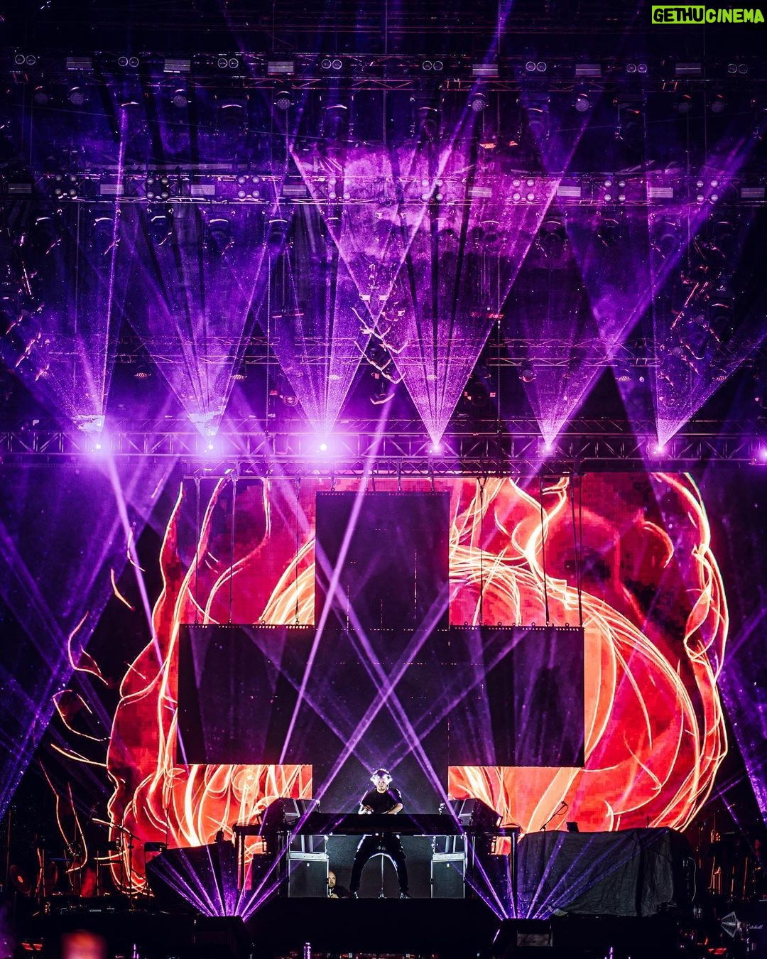 Martin Garrix Instagram - Wow Tel Aviv!! thank you for yesterday.. I have missed you a lot!! ❤️ תודה Tel Aviv, Israel