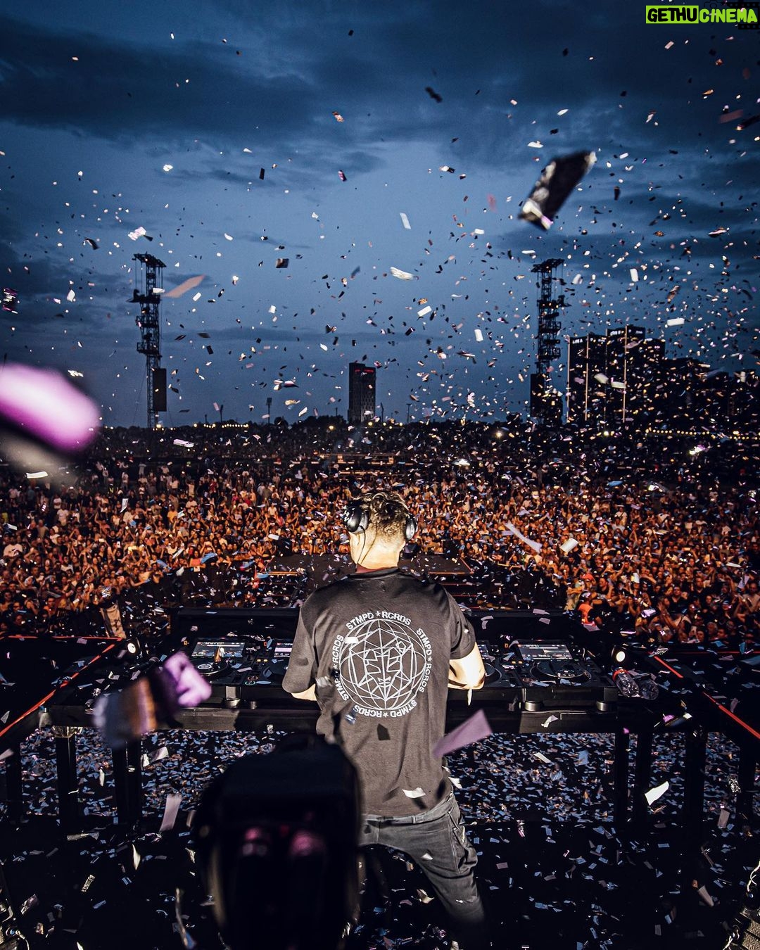 Martin Garrix Instagram - Wow Tel Aviv!! thank you for yesterday.. I have missed you a lot!! ❤️ תודה Tel Aviv, Israel
