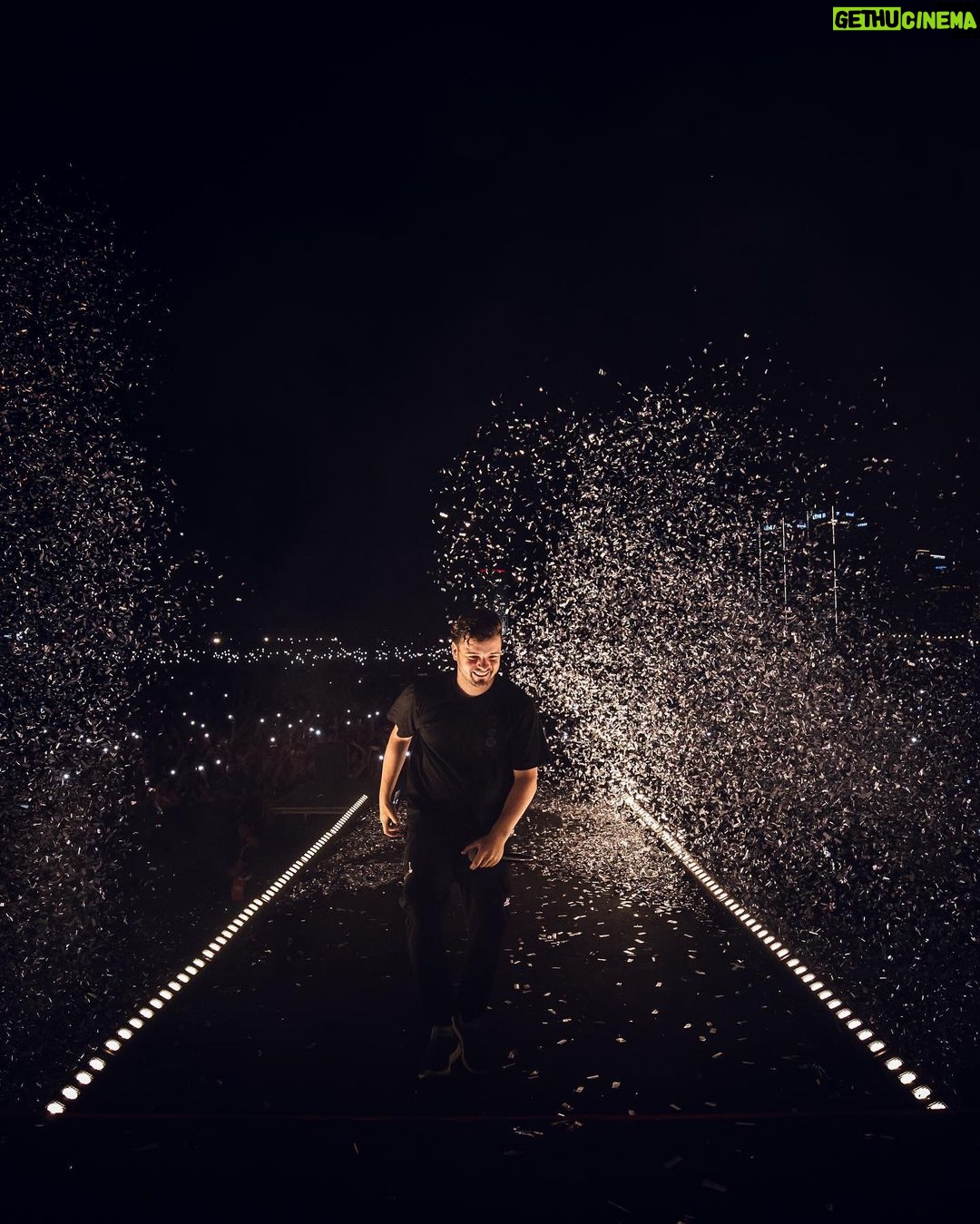 Martin Garrix Instagram - Wow Tel Aviv!! thank you for yesterday.. I have missed you a lot!! ❤️ תודה Tel Aviv, Israel