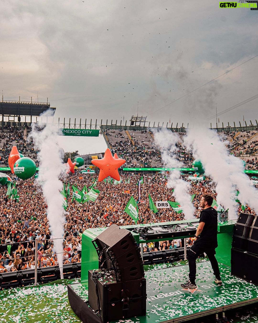 Martin Garrix Instagram - super excited for @f1 together with @heineken!!