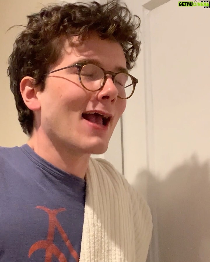 Martin Herlihy - 8.1K Likes - Waiting for the shower