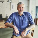 Martin Juneau Instagram - L'autre jour, j'ai réalisé que ça faisait déjà plus d'un an que le Pastaga n'existait plus. Est-ce que je m'ennuie de la restauration? Absolument. Est-ce que je suis heureux dans le rôle de chef exécutif des solutions prêt-à-manger chez @metromonepicier? METS-EN! Je côtoie des vrais passionnés et des gens intéressés à se dépasser constamment. Mais LA question que tout le monde me pose... Est-ce que je vais ouvrir un autre restaurant un jour? On en reparlera! En attendant, continuez de déguster les meilleurs plats prêt-à-manger sur le marché! Nous sommes toujours aussi fiers de vous les proposer. Et aussi, n'oubliez pas de boire du Volet Importation! 😜 Ok bye. Et bravo pour la photo, @maude_chauvin.