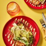 Martin Juneau Instagram – Régalez-vous avec un classique de la cuisine allemande : le Schnitzel de poulet! Vous êtes sur la go? Optez pour notre Schnitzel de poulet déjà prêt, qui est tout aussi délicieux! 🍗