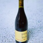 Martin Juneau Instagram - Quand je me suis lancé dans l'importation, avec @l.p.breton, je savais quel type de vin je souhaitais représenter. 🍷 Des vignerons intègres et précis, qui ont tous la même vison au niveau de l'intervention pendant les fermentations, en plus du travail à la vigne. 🍇 Anthony Guix @domainedumatincalme n'a plus besoin de présentation, il fait partie des piliers de notre porte-folio et j''ai la chance de travailler avec lui depuis 2008 (!!!). ⚡️ Ses raisins sont principalement des Grenaches et des (TRÈS) vieux Carignans en altitude et ses vins sont... uniques. Fraîcheur, profondeur, émotion. Avec un soupçon de volatile. 💜 Toutes ses cuvées sont enfin disponibles, et les quantités sont minimes! Dépêchez-vous d'écrire à Nicolas@glou-mtl.com pour plus de détails. Cheers! #AnthonyGuix #DomaineDuMatinCalme #Roussillon #Ose #ManoAMano #BonicaMarieta #VoletImportation #OldSchoolNature #VoletXGlou #VoletAndFriends