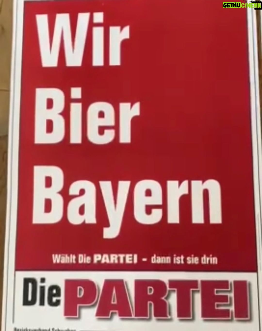 Martin Sonneborn - 3.5K Likes - Wahlkampf in Bayern...
(Wir sind gespannt, ob Söder das inhaltlich unterbieten kann. Smiley)