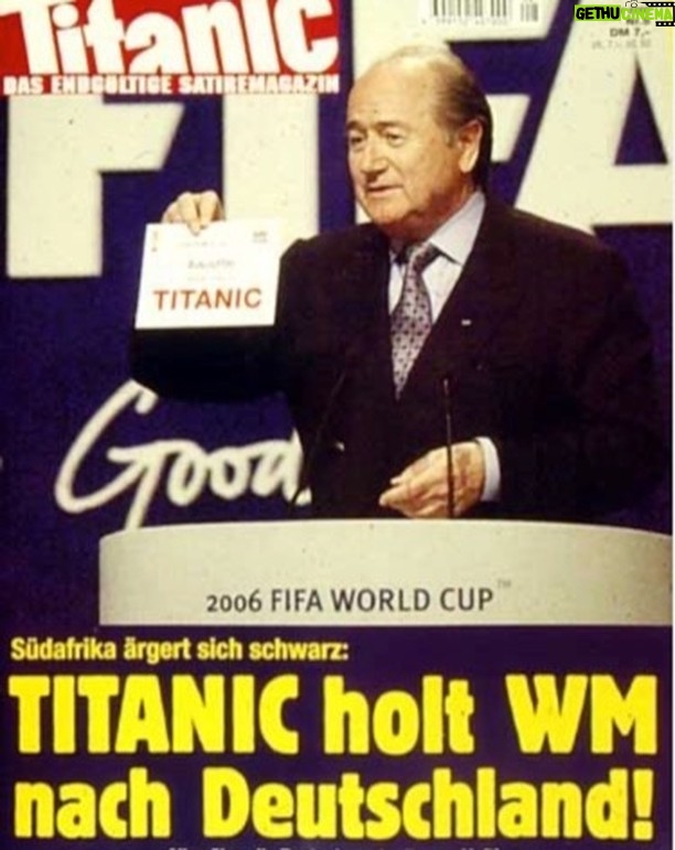 Martin Sonneborn - 3K Likes - Schon wieder eine Lichtgestalt abgetreten, langsam wird es eng... Was in vielen Nachrufen auf Franz Beckenbauer fehlt, ist die korrupte Bewerbung um die Fußball-WM 2006, die wir beide zusammen erfolgreich gewuppt haben: https://www.titanic-magazin.de/heft/klassik/2000/august/wm1/