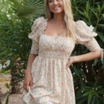 Martine Lunde Instagram - Annonse for egen kolleksjon<3 En av favorittene fra kolleksjonen min! Koden Martine30 gir 30% rabatt på kjolene som er igjen hos @kouture_no <3