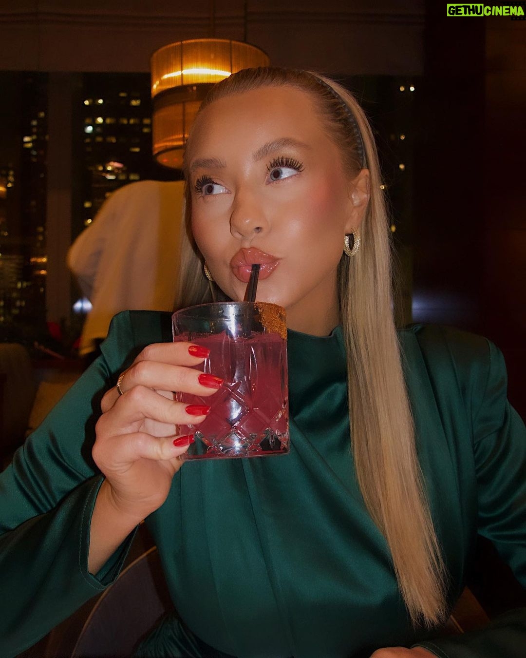 Martine Lunde Instagram - 🍸🍸 Manhattan, New York
