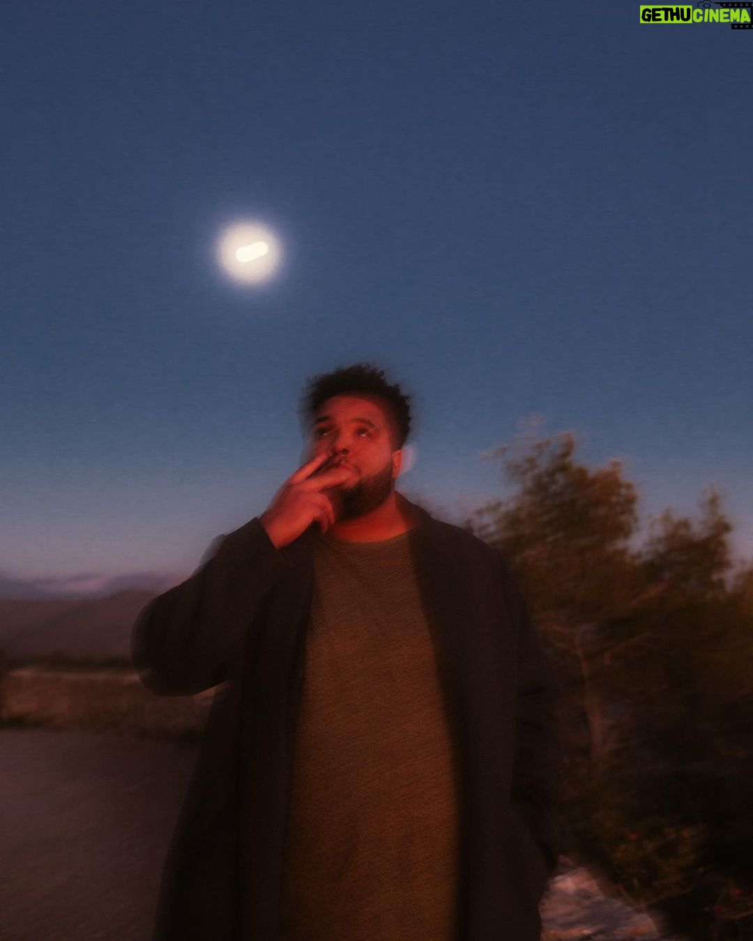 Marvin Pellegrino - 2.4K Likes - Flou artistique @amen.three