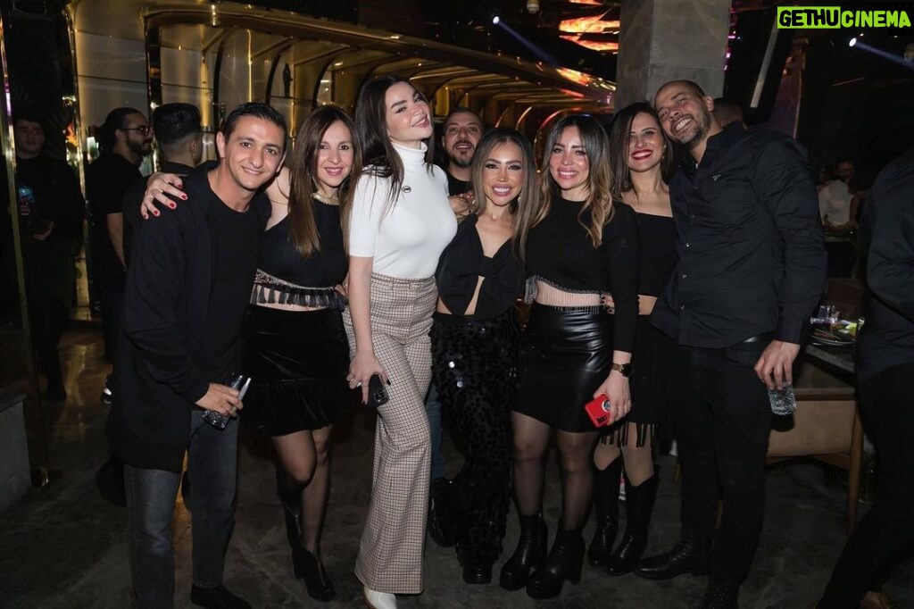 Marwan Younes Instagram - 💃💃💃💃 more and more happy people from last nights chaos ❤️ @hendhassan57 @thelondon.eg