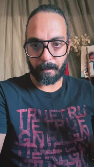 Marwan Younes Instagram - بعيداً عن رأيي الشخصي في موقف #بيومي_فؤاد بس الترند بتاع المطاعم عيب وقلة ادب 
#مروان_يونس