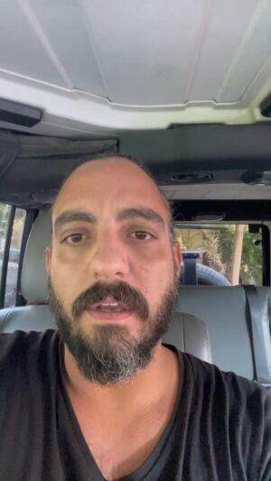 Marwan Younes Instagram - عرفتوا مابعملش ڤيديوهات ليه؟ 
Why I haven’t been posting lately 🫠 #family #vlogging #teens #familylife #vlog #marwanyounis 
@adams_clin @noorclinn @hendhassan57 
#عائلة #مصر #اولاد #تصوير #ليه #العيلة