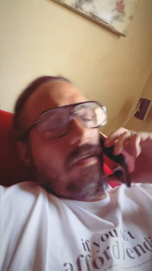 Marwan Younes Instagram - بيع الارض يا اشرف- كله في سبيل الساحل الشمالي