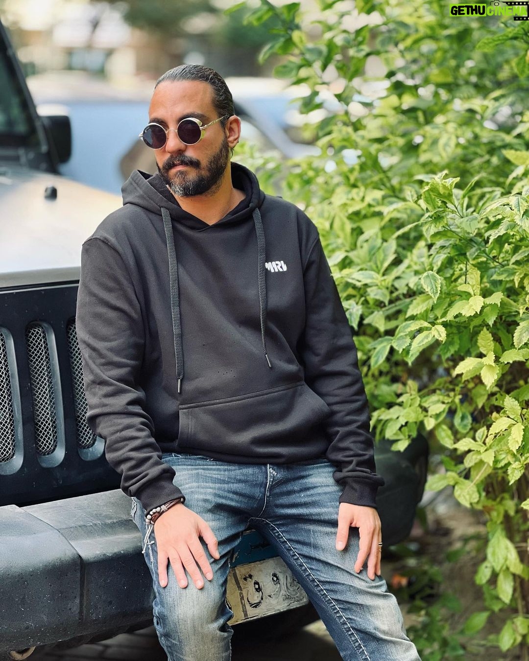 Marwan Younes Instagram - The first MARV hoodie is out and available for PREORDERS 🩵 send a message to @im_wearing_marv and get yours today اول هودي في الحياة طلعت للنور .. اللي عايز يروح لاكاونت مارڤ