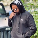 Marwan Younes Instagram - The first MARV hoodie is out and available for PREORDERS 🩵 send a message to @im_wearing_marv and get yours today اول هودي في الحياة طلعت للنور .. اللي عايز يروح لاكاونت مارڤ