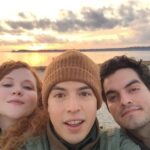 Mary Wiseman Instagram – #friendsgiving #beach #winterisnotcoming #imuneasyabouthowwarmitisstill Compo Beach