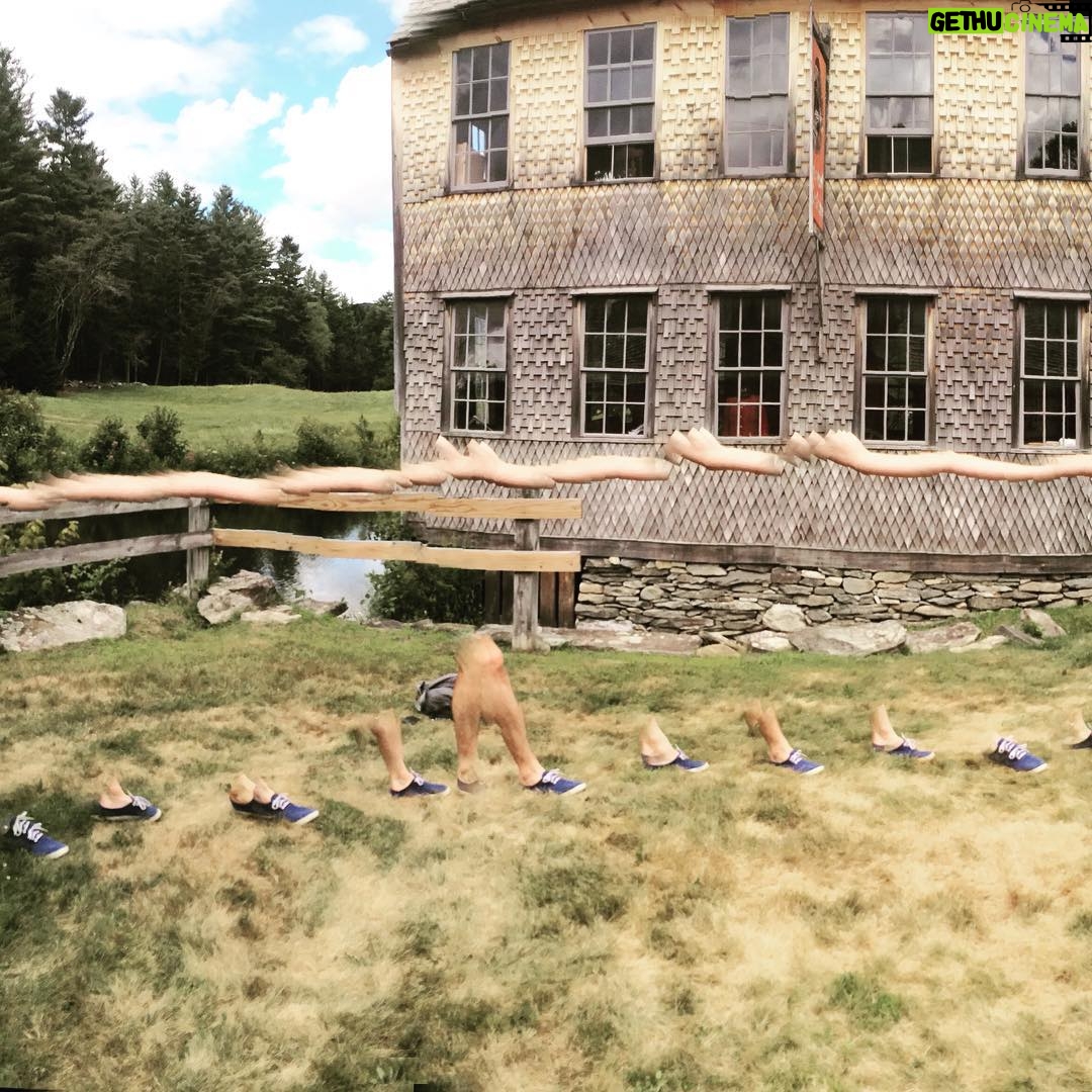 Mary Wiseman Instagram - 💪🏻💪🏻💪🏻💪🏻💪🏻💪🏻👟👟 Vermont!