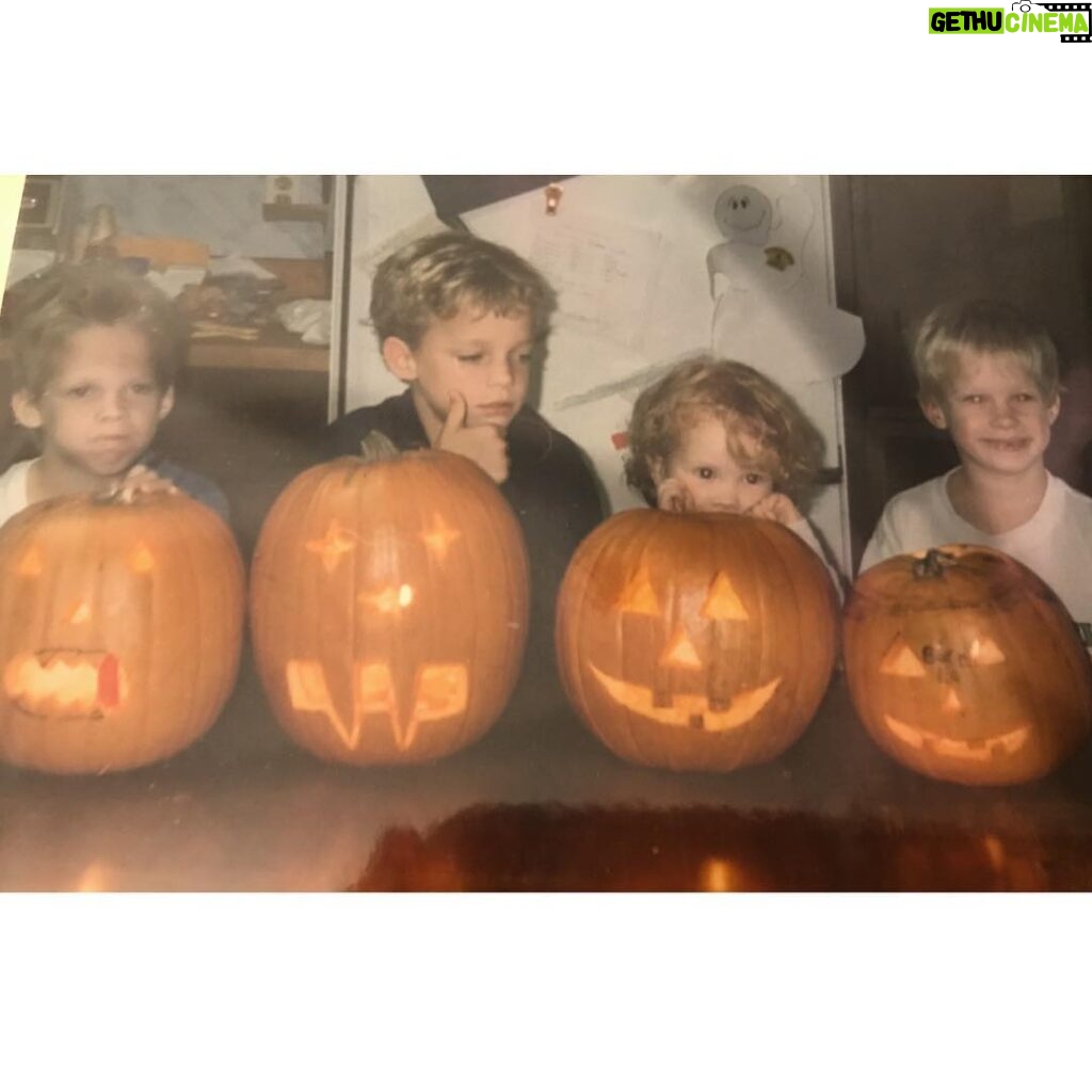 Mary Wiseman Instagram - I will take any opportunity to embarrass my brothers.
