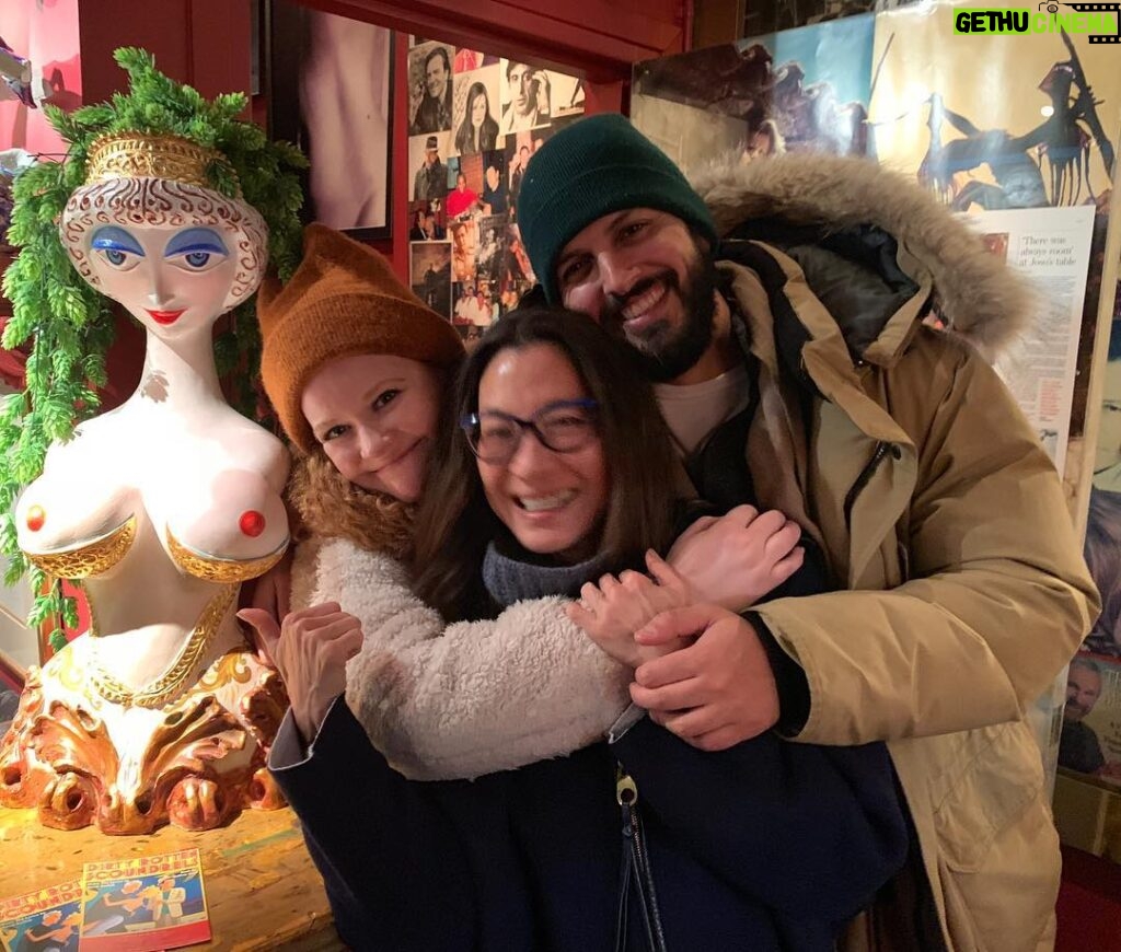 Mary Wiseman Instagram - Had a great time in boob-heaven with @michelleyeoh_official and @shazad Joso's