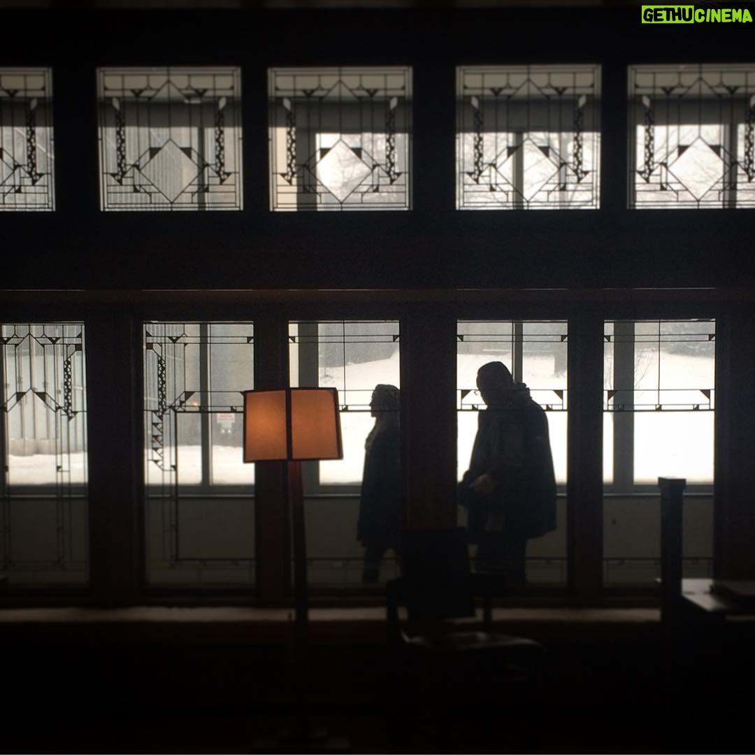 Mary Wiseman Instagram - Frank Lloyd Wright room, snow. The Metropolitan Museum of Art, New York