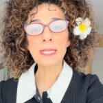 Masih Alinejad Instagram - ‏به اعتصاب غذای ۶۱ زن شجاع زندانی و خانواده‌های‌شان می‌پیوندم اما به به انگلیسی صحبت کردم تا خطاب به زنان غربی که موهای‌شان را در اتحاد با ⁧‫#مهسا_امينی‬⁩ قیچی کردند بگویم وقتش رسیده که آنها هم به ما بپیوندند و از سیاستمداران غربی بخواهند تا روابط دیپلماتیک شان را با قاتلان ما قیچی کنند. همبستگی زیباست ولی ما ملت زخمی ایران برای جلوگیری از اعدام نیاز به اقدام عملی داریم. ‏از تک چهره‌های مخالف جمهوری اسلامی درخواست میکنم به جای انگ و برچسب زدن به دیگران، به جای دسته‌بندی کردن زندانیان به گروهای سیاسی مورد علاقه خودشان و ایجاد تفرقه، همبستگی و اتحاد را از زنان زندانی یاد بگیرند که از گروهای فکری و سیاسی مختلف، علیه جمهوری اسلامی متحد هستند. ‏⁧‫#زن_زندگى_آزادى‬⁩ @narges_mohamadi_51 @golrokh.iraee @sepide_qoliyan
