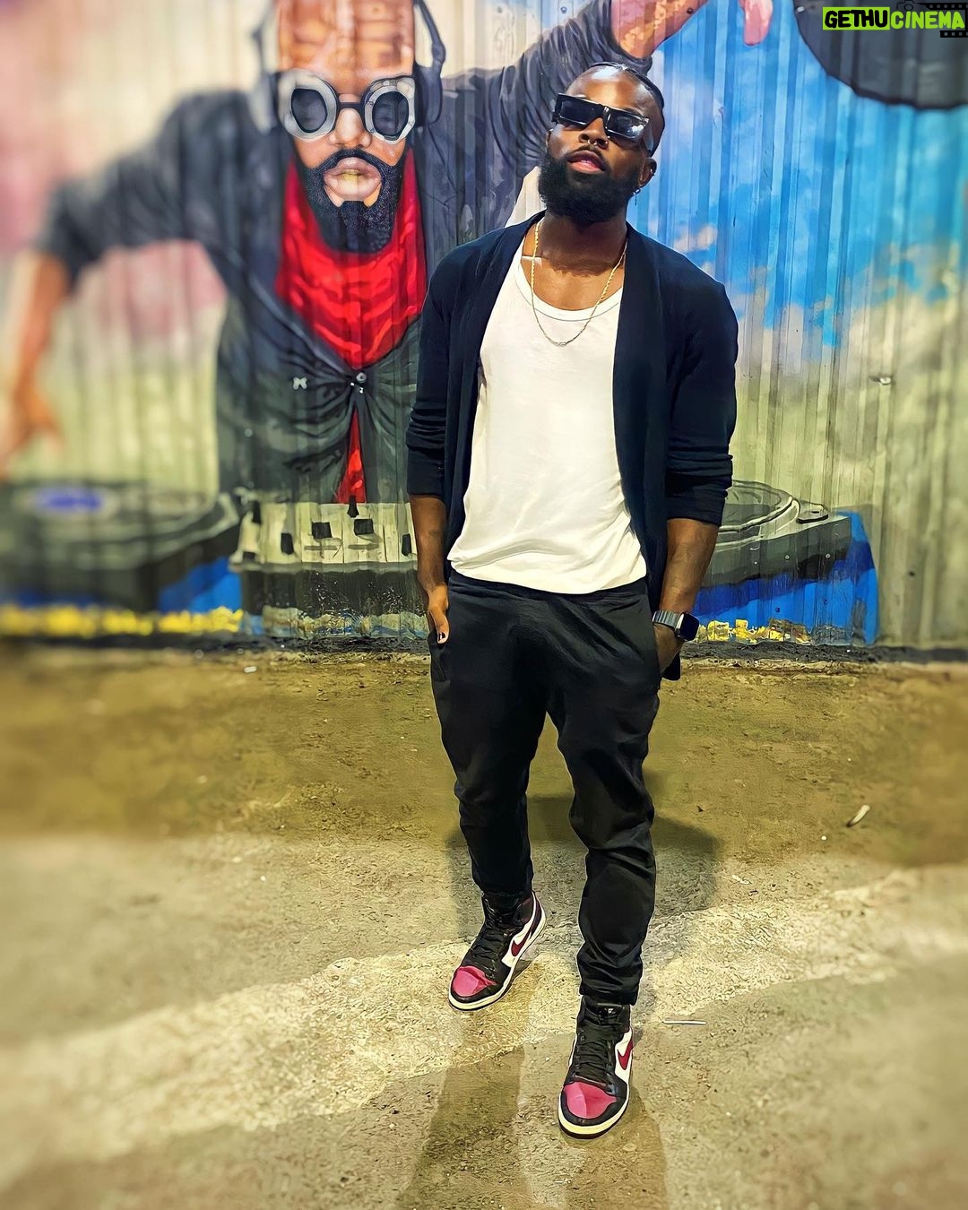 Massengo Júnior Instagram - No melhor baile charme do planeta 🕺🏽❤️ Viaduto de Madureira