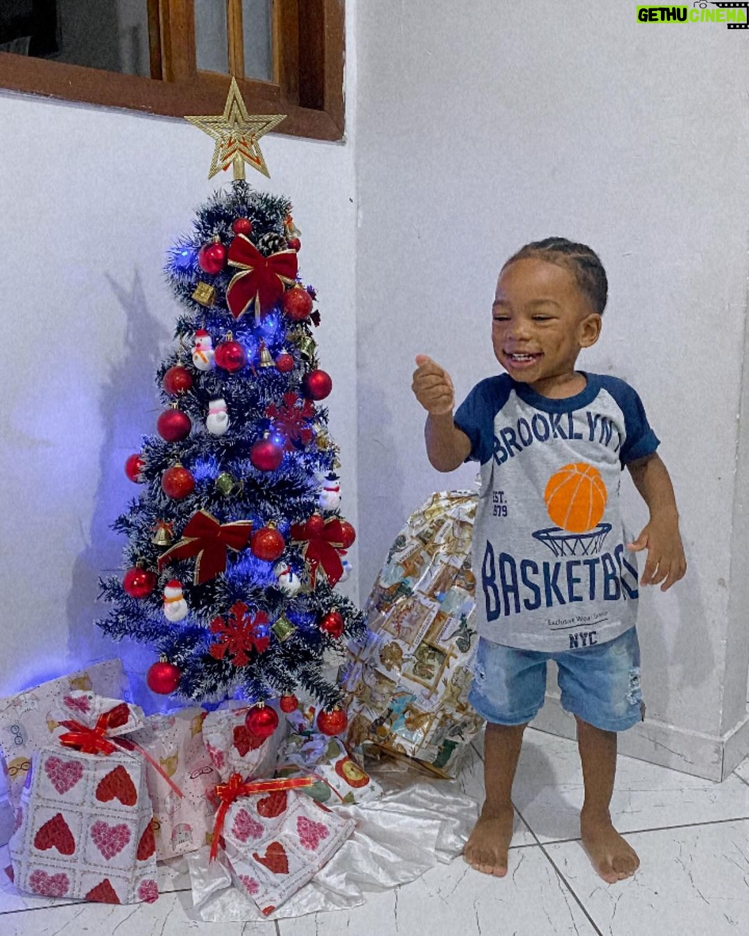 Massengo Júnior Instagram - Feliz Natal🎅🏾❤️😍