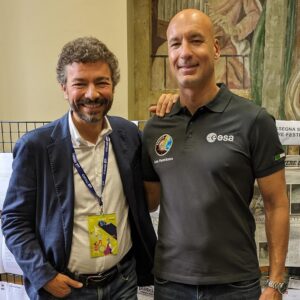 Massimo Polidoro Instagram - Un’altra bellissima immersione di stimoli, incontri e idee al @cicap_it Fest! Impossibile elencare o mostrare qui le tantissime persone meravigliose che ho avuto il piacere di incontrare: questo è solo un piccolo assaggio, ma quando avrò visto le foto ne arriveranno altre. Grazie a tutte e a tutti, i volontari, lo staff, l’organizzazione @frame_divagazioni, le relatrici, i relatori, i partner, le istituzioni, gli sponsor e il pubblico per avere contribuito a rendere ancora una volta Padova la capitale italiana della razionalità. Anche se solo per un fine settimana 😉. #cicapfest23 #cicap #pieroangela #albertoangela #massimopolidoro #naviganti