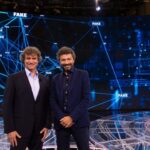 Massimo Polidoro Instagram - Da dove nasce la nostra tendenza a vedere complotti ovunque? Ne parlo questa sera con Alberto Angela nella nuova puntata di #Noos: non mancate! @albertoangela @albertoangelarai1@SuperQuarkRai @cicap_it #fakenews #bufale #albertoangela #massimopolidoro #pieroangela
