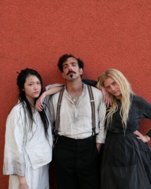 Mathilde Ollivier Instagram - A big, huge, enormous thank you to everyone who has watched 1899 so far! 
@netflix1899 is Number 1 in 55 countries 🙇🏼‍♀️😁🎉 

Big shoutout to @florian__gruber who worked everyday on my 3hrs hairstyle ❤️