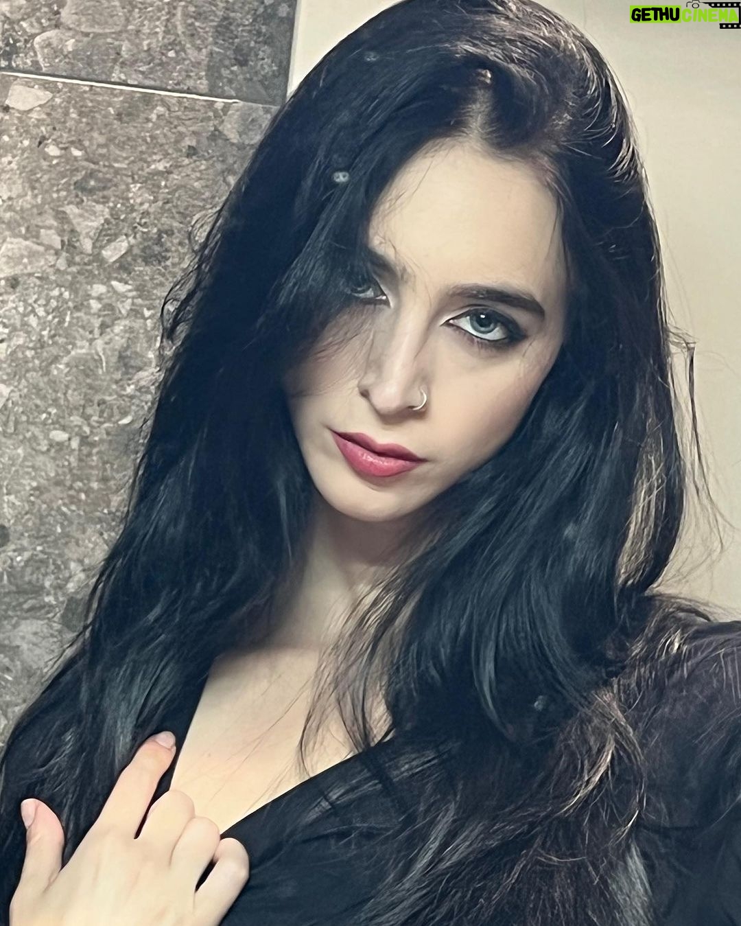 Matilda Morri Instagram - Compilation della mia faccia + visual kei
